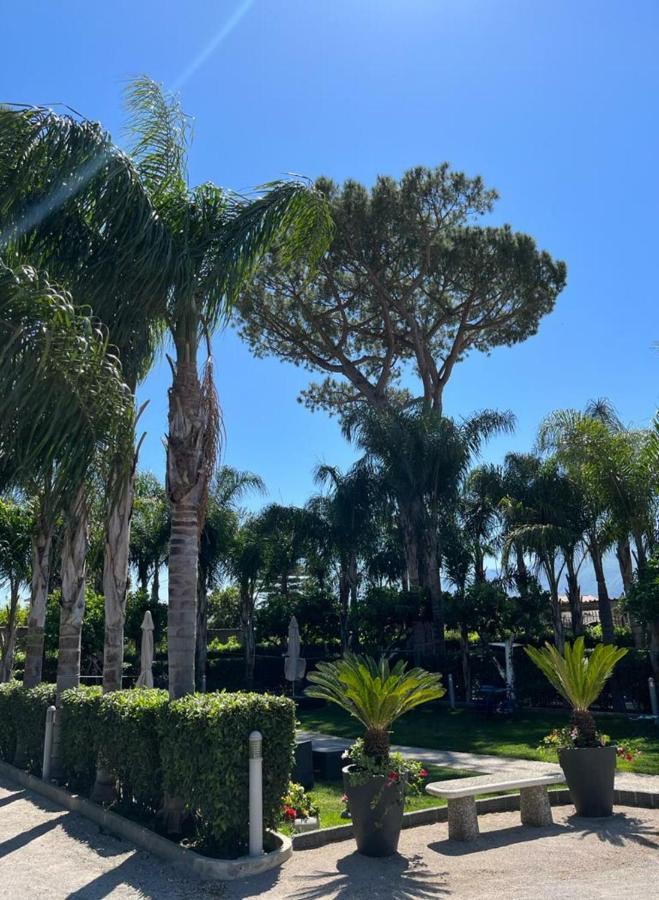 B&B Green Oasis Pompei Bagian luar foto